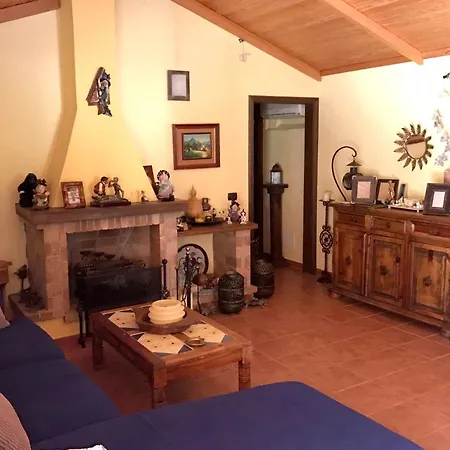 Cozy In San Bartolome, 130 M², Pool *